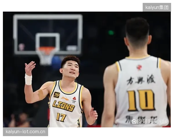 总决赛G3将移师杭州，卫冕冠军广厦面临0-2落后的背水一战。